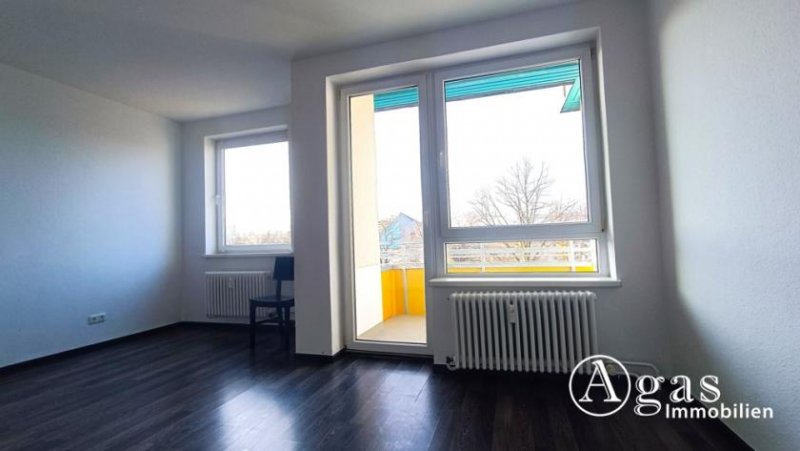 Berlin schicke 2 Zimmer-Wohnung mit Sonnen-Balkon in Berlin - Mariendorf zu vermieten Wohnung mieten