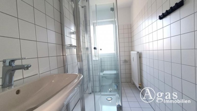 Berlin schicke 2 Zimmer-Wohnung mit Sonnen-Balkon in Berlin - Mariendorf zu vermieten Wohnung mieten