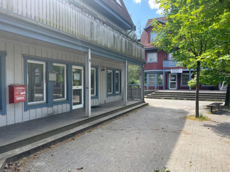 Borkwalde für sofort - günstiger Laden/ Büro mit Terrasse Gewerbe mieten