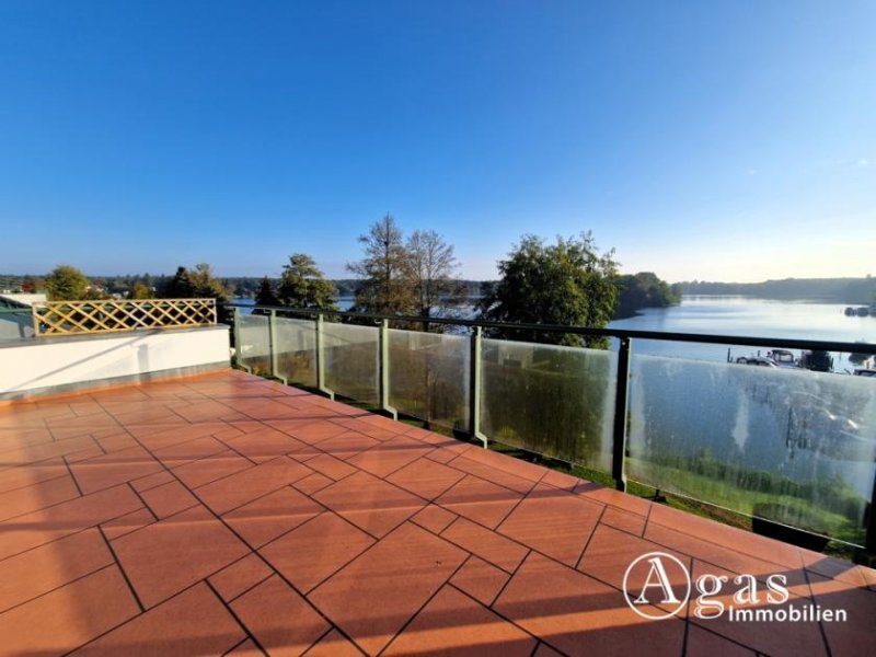 Grünheide (Mark) 4-Zi.-Dachgeschosswohnung mit Dachterrasse ca.135m², Blick über den See & zwei PkW-Stellplätzen Wohnung mieten