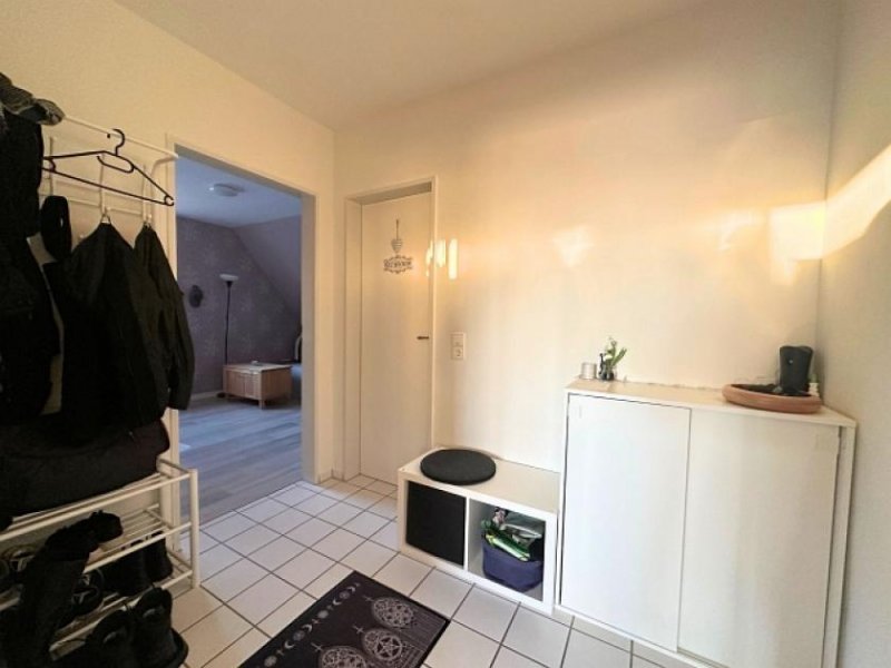 Heide 3-Zimmer-Maisonette-Wohnung mit Südwest-Balkon in Heide zu vermieten! Wohnung mieten