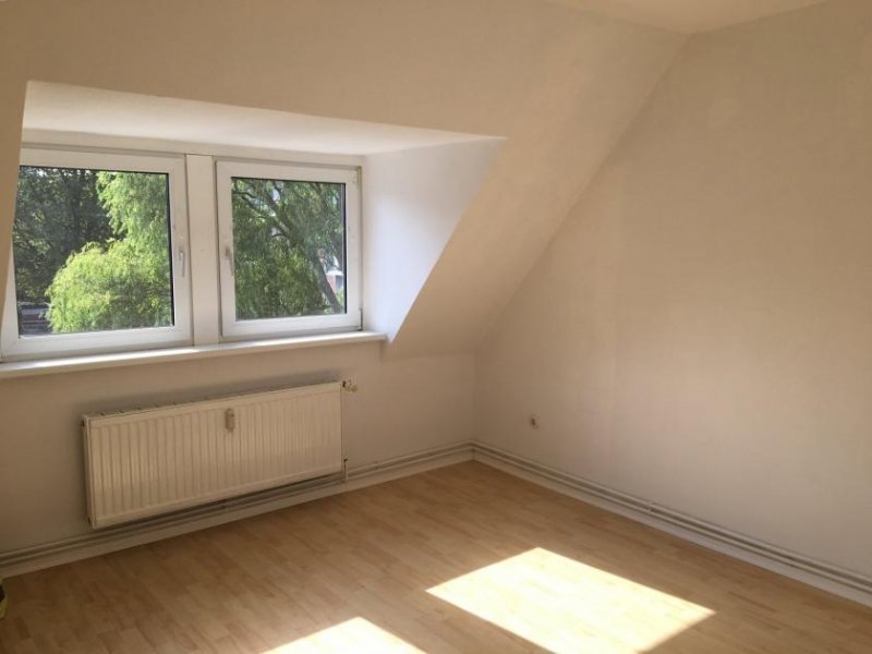 Emden Gemütliche Dachgeschoss-Wohnung in der Innenstadt! Wohnung mieten