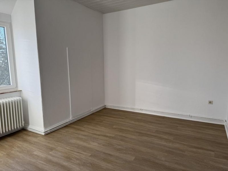 Emden 3 Zimmer-Wohnung mit Blick auf den Ems-Jade-Kanal Wohnung mieten