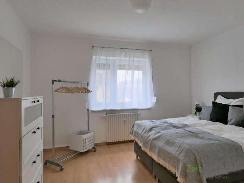 Niestetal (EF1241_M) Kassel-Landkreis: Niestetal, neu möblierte 3-Zimmer-Wohnung mit Balkon und PKW-Stellplatz, nahe SMA Wohnung mieten