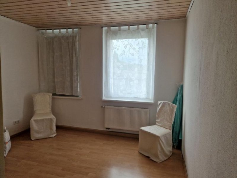 Holzminden 2-Zimmer-Erdgeschosswohnung mit Terrasse, nähe Stiebel Eltron Wohnung mieten