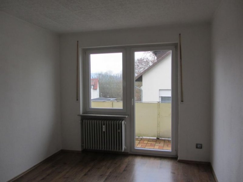 Holzminden 3-Zimmer-Mietwohung mit Balkon und Garage in Holzminden zu vermieten Wohnung mieten