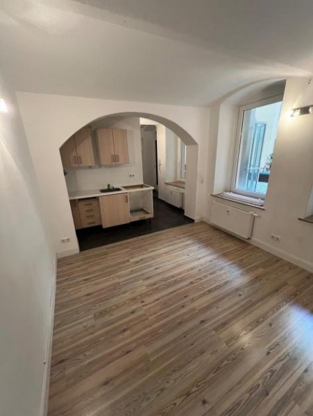 Magdeburg Wohnen im grünen schöne kleine 1-R-Wohnung in MD-Altstadt EG ca.28m²; zu vermieten . Wohnung mieten