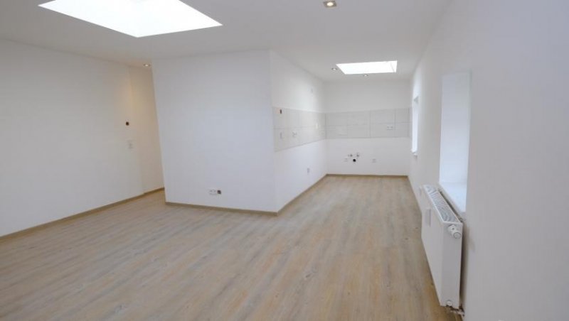 Magdeburg Wohnen über der Stadt schöne 1-R- Wohnung Im 3.OG/ DG in MD.Alte - Neustadt ca.45,m² zu vermieten. Wohnung mieten