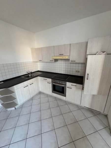 Magdeburg Schöne freundliche 3-R-Wohnung im 2.OG. BLK. ca.71 m² in Magdeburg- Sudenburg mit EBK. zu vermieten. Wohnung mieten