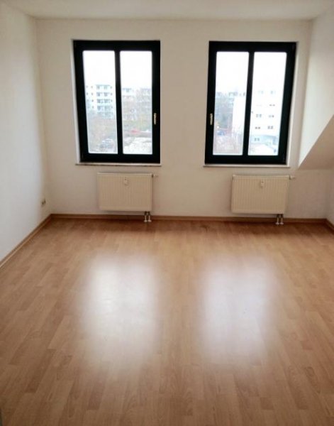 Magdeburg WG taugliche 3-R-Wohnung mit EBK. im DG ca.66 m² in MD- Sudenburg zu vermieten ! Wohnung mieten