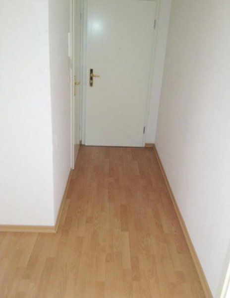 Magdeburg WG taugliche schöne preiswerte 3-R-Wohnung im DG ca.66 m² in MD- Sudenburg zu vermieten ! Wohnung mieten