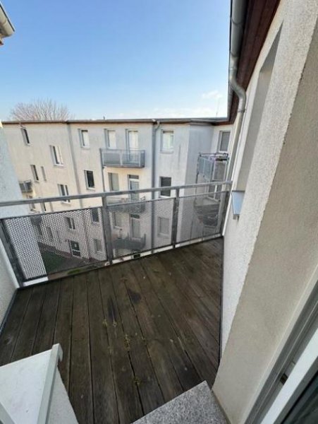 Magdeburg Wohnen über der Stadt 3-R-Wohnung in MD-Sudenburg san.Altbau im DG. ca.78 m² mit BLK. zu vermieten. Wohnung mieten