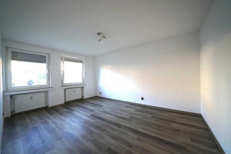 Ratingen Barrierearme 2-Zimmer-Wohnung mit Balkon im Erdgeschoss in Ratingen-Tiefenbroich Wohnung mieten