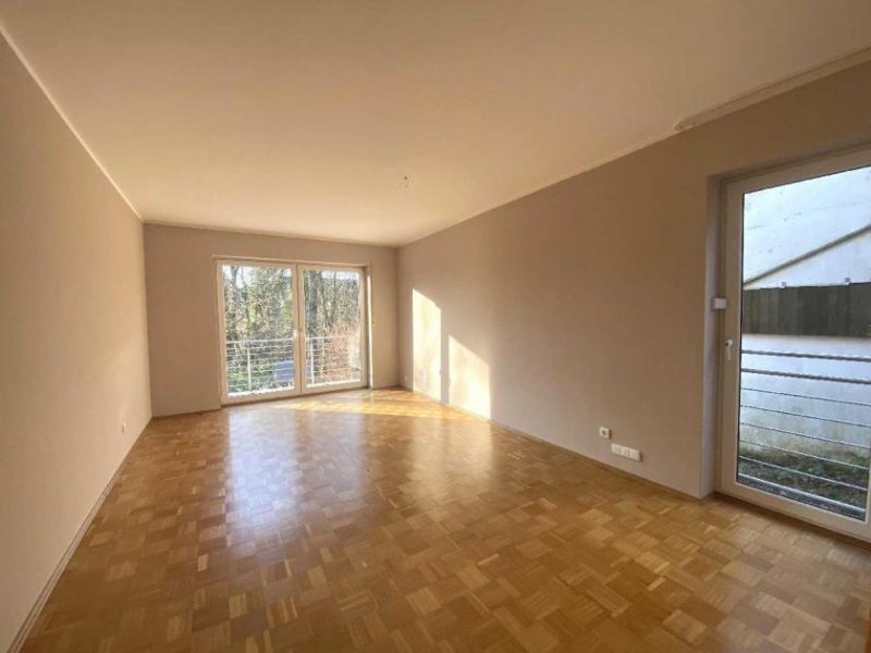 Ratingen Tolle 4-Zimmer-Wohnung mit Balkon mitten im Grünen in Ratingen-Homberg Wohnung mieten