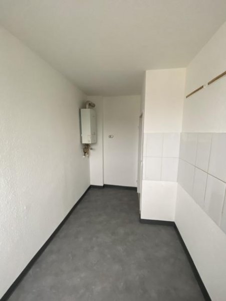 Mülheim an der Ruhr 2-Zimmer DG-Wohnung in zentraler Lage von Mülheim Broich - für max. zwei Personen Wohnung mieten