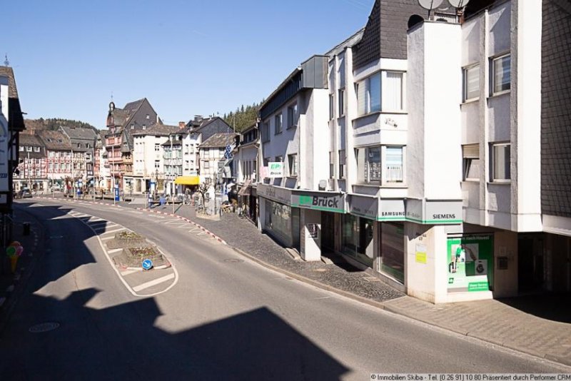 Adenau Ladenlokal in 1a Lage mit Lager und Werkstattbereich direkt im Zentrum von Adenau Gewerbe mieten