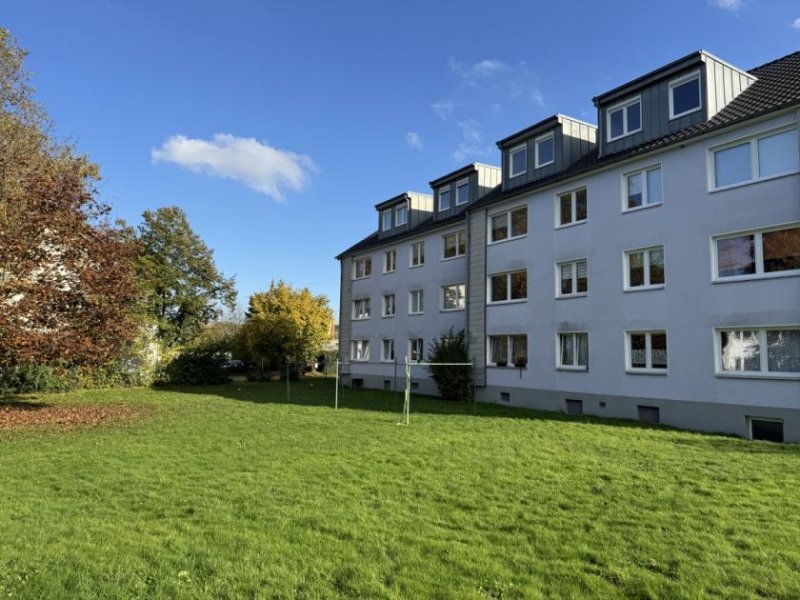 Siegburg SIEGBURG ZANGE, 2 Zimmer-Wohnung im EG ca. 63 m² Wfl. Diele, Bad, Balkon, EBK, Wasch,- Trockenraum Wohnung mieten