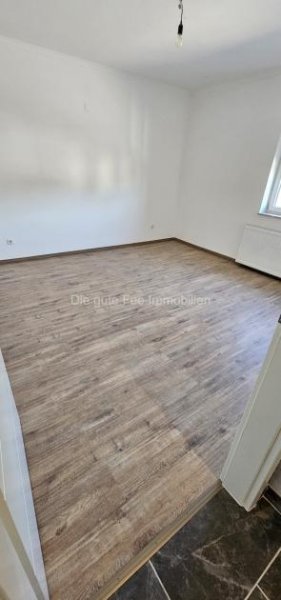 Wiltingen Schöne, helle, neu renovierte 5 ZKB - Maisonette Wohnung mit Balkon Wohnung mieten