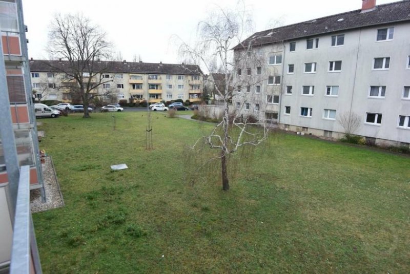 Mainz-Kastel 4-Zimmer Wohnung in ruhiger Seitenstraße.. Wohnung mieten