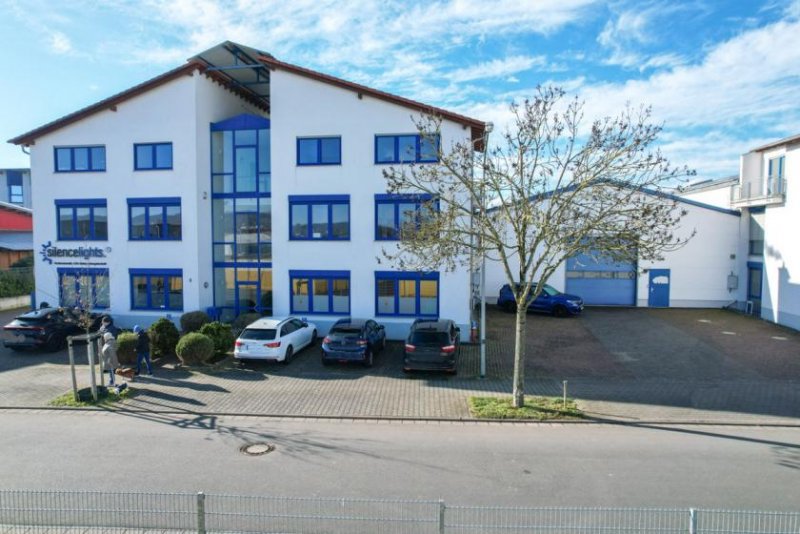 Groß-Umstadt DIETZ: Hochwertige 600m² Gewerbehalle mit 2 Rolltoren und optionaler Bürofläche von 80m² bis 240m² Gewerbe mieten