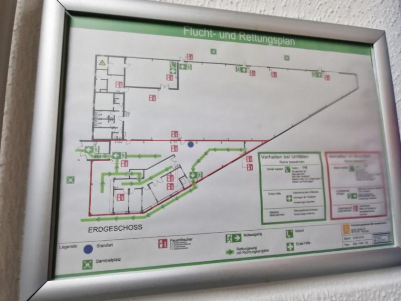 Saarbrücken Sehr saubere Hallenfläche mit Reinraum und Abluft Gewerbe mieten