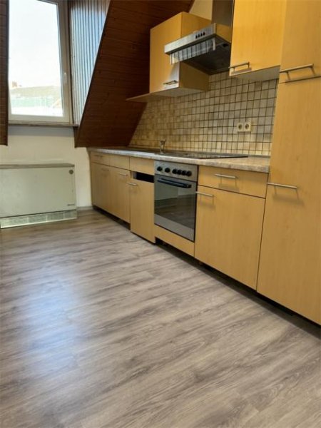 Limburgerhof +++ LU.-FRIESENHEIM! RUHIGE LAGE, NÄHE BASF! TOP RENOVIERTE 2 ZIMMERWOHNUNG MIT EINBAUKÜCHE ZU VERMI Wohnung mieten