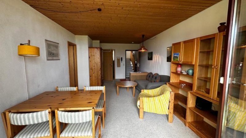 Bad Liebenzell Ruhige 2 Zimmerwohnung in idyllischer Lage mit Balkon und Garagenstellplatz Wohnung mieten