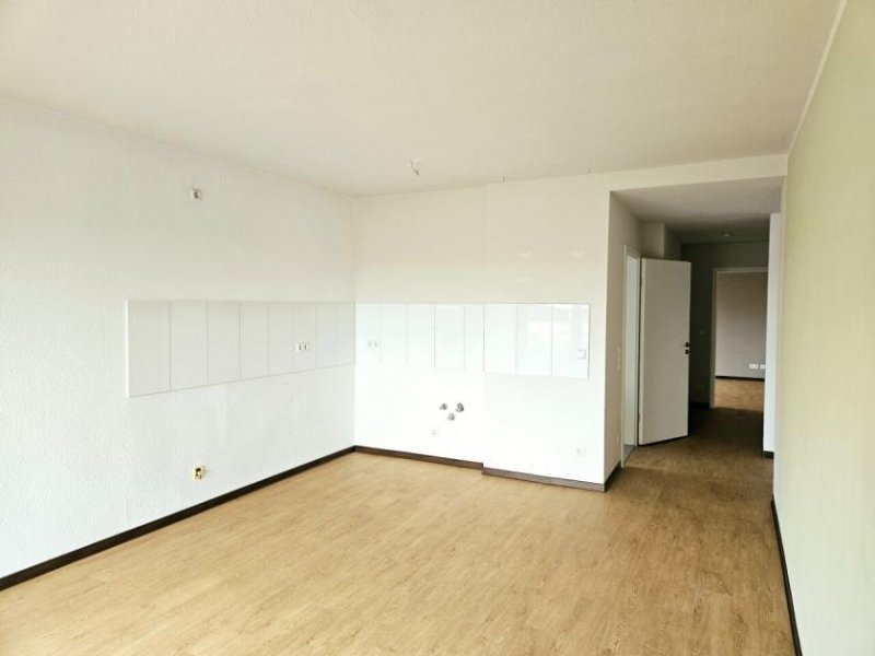 Bad Bergzabern Helle ,großzügige 2 Zimmerwohnung - zentrale Lage in Bad Bergzabern Wohnung mieten