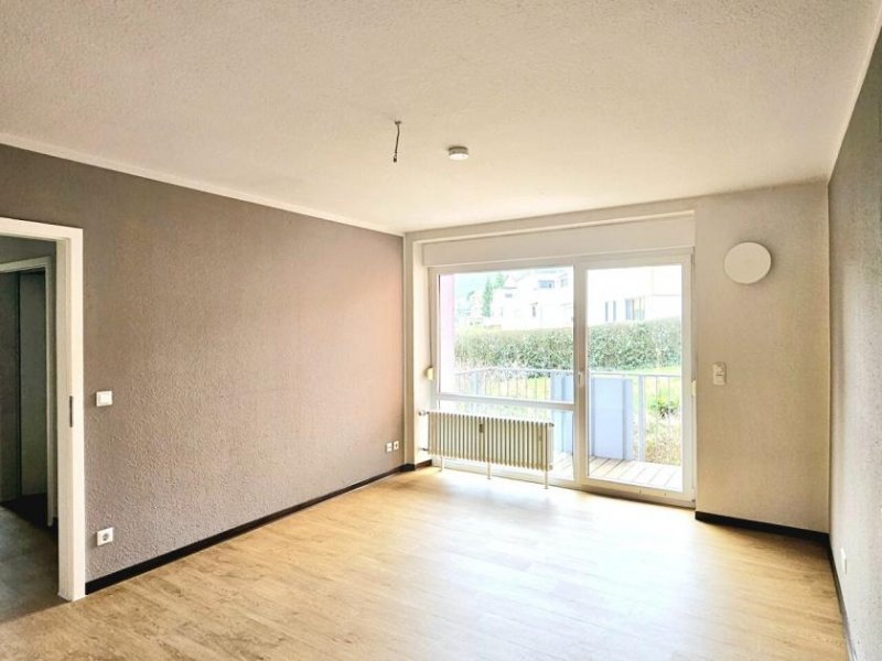 Bad Bergzabern Helle ,großzügige 2 Zimmerwohnung - zentrale Lage in Bad Bergzabern Wohnung mieten