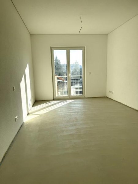 Waldshut-Tiengen Tiengen-3,0 Zimmer Dachgeschosswohnung mit Balkon ca. 100 m² mit Lift-ERSTBEZUG Wohnung mieten