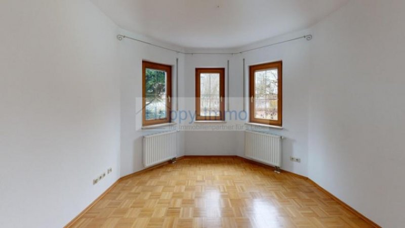 München 4 Zimmer EG-Whg / 3 Zimmer im Souterrain / ca. 100 Gartenanteil / Garage / virtuelle Besichtigung Wohnung mieten