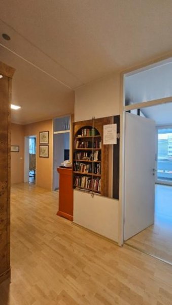 München *** SUPER LAGE *** Ruhige, helle 3 Zimmer Wohnung – Elektrastraße. 5, Nähe Arabellapark Wohnung mieten