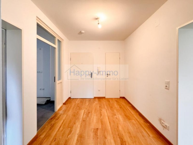 Kirchheim bei München helle 2-Zimmerwohnung / mit Einzelstellplatz & Balkon / ab sofort / in Kirchheim bei München Wohnung mieten