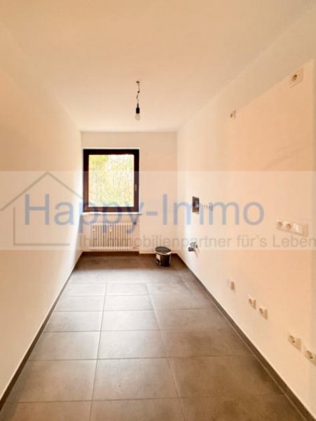 Kirchheim bei München helle 2-Zimmerwohnung / mit Einzelstellplatz & Balkon / ab sofort / in Kirchheim bei München Wohnung mieten