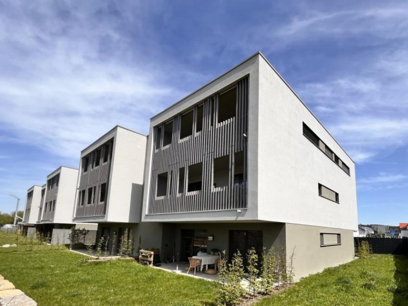 Leutkirch im Allgäu Hochwertige 3-Zi-Wohnung mit überdachtem Balkon in bester Lage von Leutkirch zu vermieten Wohnung mieten