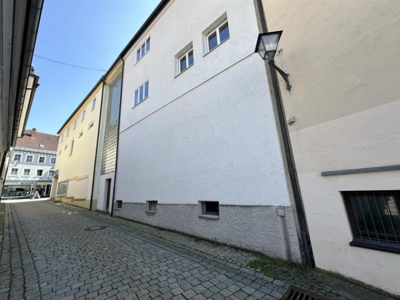 Isny im Allgäu Renovierte 3-Zi-Altbauwohnung im Herzen der Altstadt von Isny-mit herrlicher Aussicht auf die Stadt Wohnung mieten