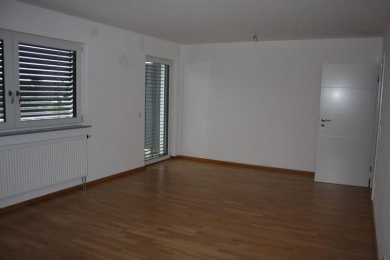 Pocking 2 Zimmer Mietwohnung in 6-Fam. Haus / 1. Stock mit Balkon Wohnung mieten