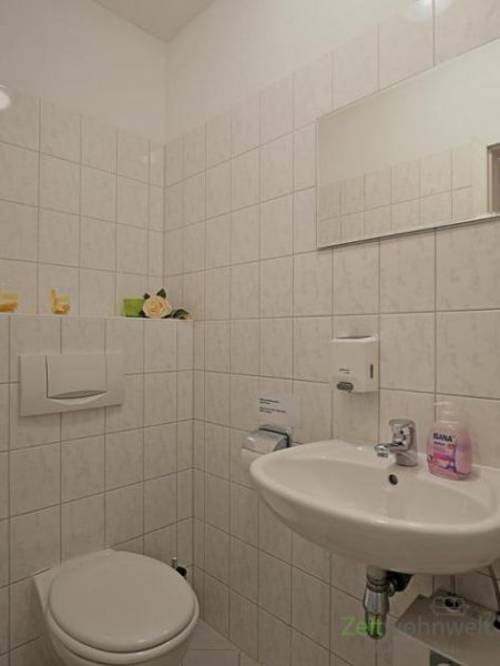 Erfurt (EF0629_M) Erfurt: Altstadt, möbliertes 2-Zimmer-Apartment mit Gäste-WC direkt in der City, TG-Stellplatz, WLAN, Service