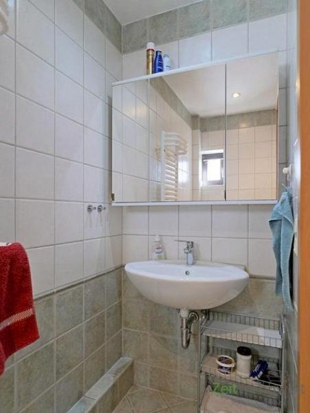 Erfurt (EF0860_M) Erfurt: Hochheim, neu möbliertes 2-Zimmer-Apartment mit separatem Hauseingang für Wochenendheimfahrer Wohnung