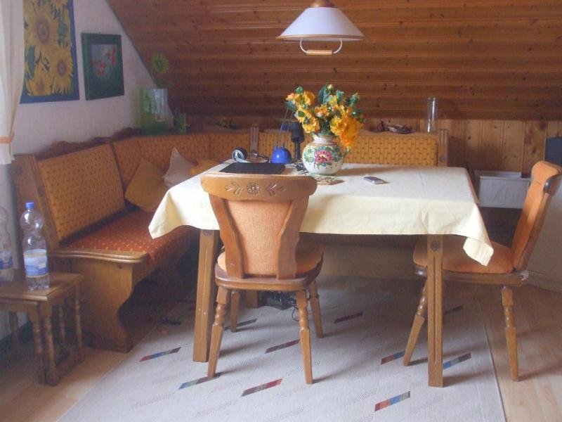 Nersingen-Oberfahlheim gemütliche voll möblierte 2,5 Zimmer Wohnung in Nersingen-Oberfahlheim Wohnung mieten