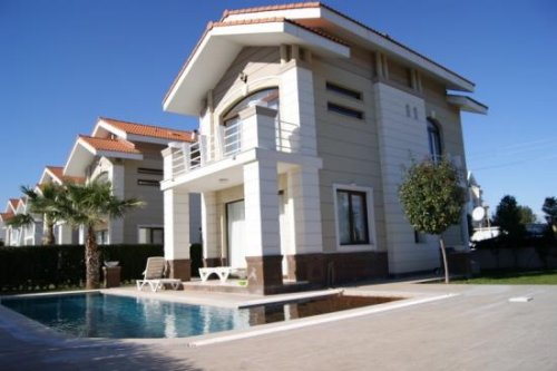 Antalya Immobilien Inserate Golf Villa ideal für Familien zu vermieten Haus 