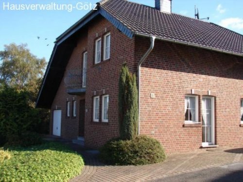 Heinsberg Immobilien Inserate Einfamilienhaus mit Garage und kleinen Garten bei Heinsberg Haus 