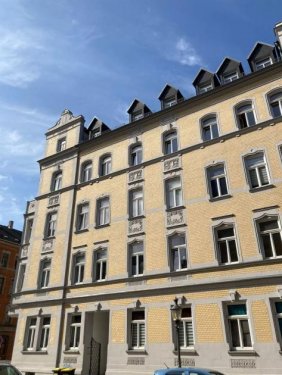 Chemnitz Immobilien Inserate Großzügige 3-Zimmer mit Laminat, Wannenbad mit Fenster und Balkon in zentraler Lage Wohnung kaufen