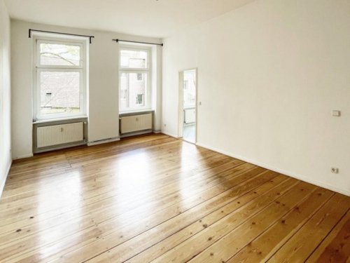 Berlin Wohnung Altbau Attraktive, bezugsfreie 2-Zimmer Altbauwohnung 
in Bestlage Wohnung kaufen