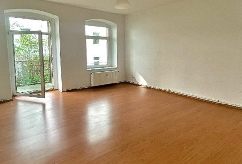 Berlin Wohnung Altbau Charmante Balkonwohnung 
im ruhigen Gartenhaus
- Fernwärme -

direkt am Petersburger Platz Wohnung kaufen