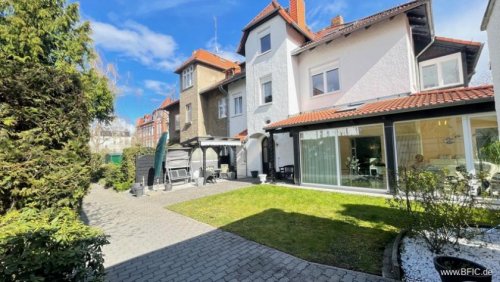 Berlin Häuser Haus in Stadtvilla, gross, hell, ruhig, sehr gepflegt und top saniert, mit Doppelgarage, Gartenhaus Haus kaufen