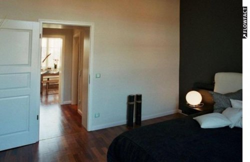 Berlin Suche Immobilie Charmante komplett renovierte 4-Zimmer-Altbauwohnung mit Balkon! Wohnung kaufen