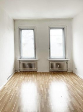 Berlin 2-Zimmer Wohnung bezugsfreie Balkon-Wohnung in Berlin-Reinickendorf
- Provisionsfrei - Wohnung kaufen