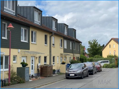 Stahnsdorf Suche Immobilie MAK Immobilien empfiehlt: 3 langfristig vermietete Reihenhäuser zu verkaufen Haus kaufen