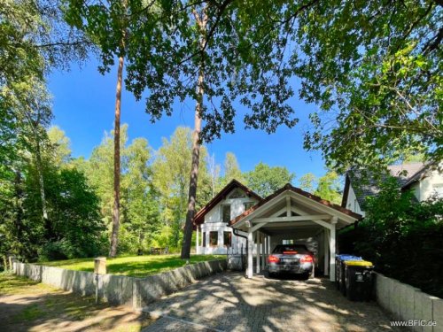 Bergfelde Häuser freistehendes Einfamilienhaus auf Parkgrundstück - sofort bezugsfrei Haus kaufen